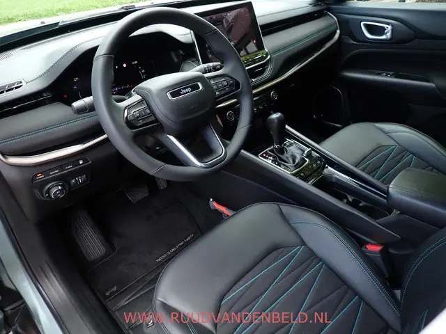 Jeep Compass 4XE 240 PHEV Upland 2023 Hybride Benzine 8