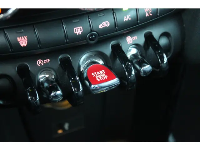 MINI One Mini 1.5 Chili Cruise/Airco/LMV/NAP! 2020 Benzine 12