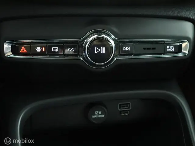 Volvo XC40 1.5 T2 Momentum automaat 2021 Benzine 22