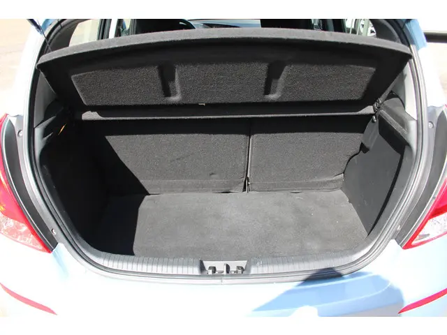 Hyundai i20 1.4i 2014 Benzine 7