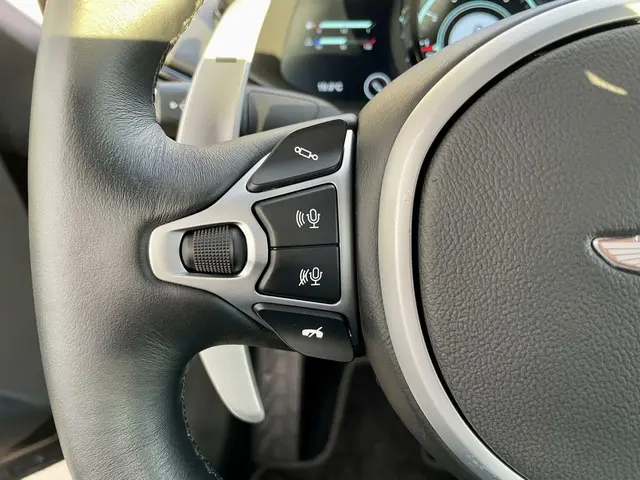 Aston Martin V8 Vantage 4.0 2021 Benzine 12