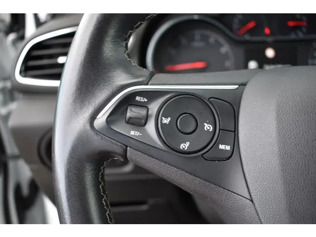 Opel Grandland X 1.2 Turbo Innovation 2020 Benzine 17