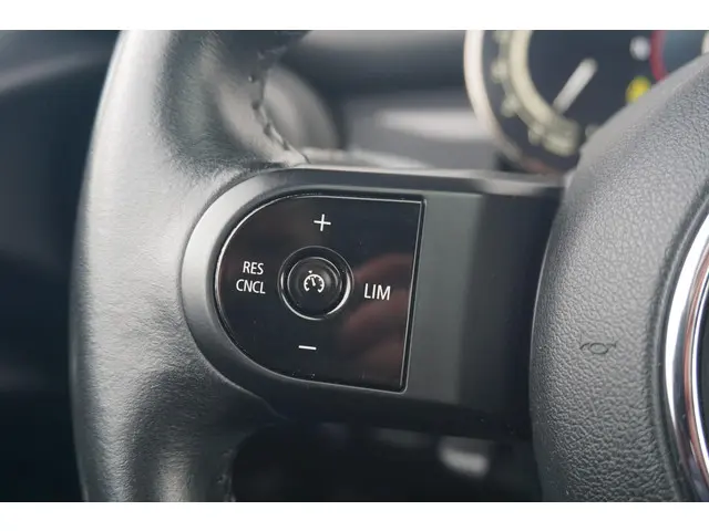 MINI 3-Deurs Cooper 2022 Benzine 16