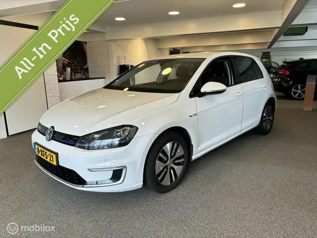 Volkswagen e-Golf , Navi , PDC V+A 2014 Elektrisch