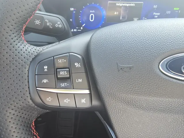 Ford Kuga 2.5 PHEV ST-Line X 2022 Hybride Benzine 18