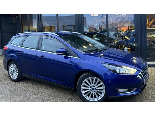 Ford Focus Wagon 1.0 Titanium Edition 2015 Benzine 2