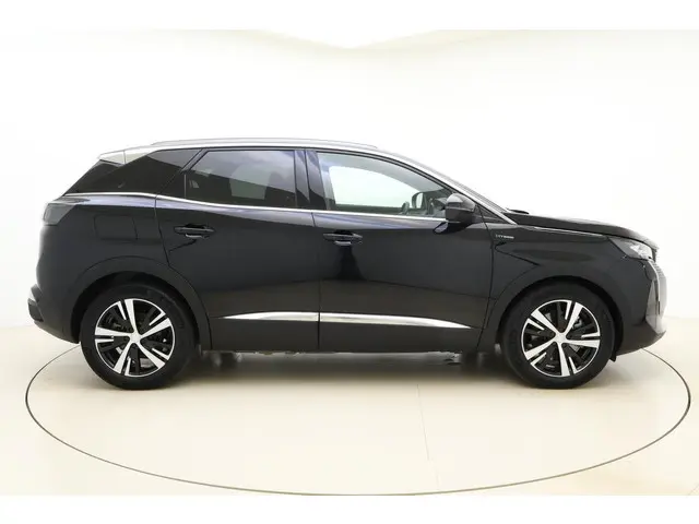 Peugeot 3008 1.6 HYbrid 225 GT 2023 Hybride Benzine 9