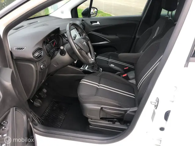 Opel Crossland 1.2 Turbo Elegance 2024 Benzine 4