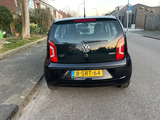 Volkswagen up! 1.0 move up! BlueMotion 2013 Benzine 6