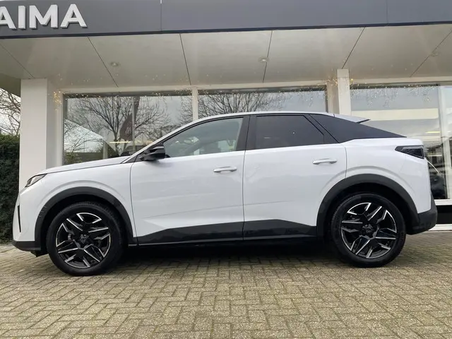 Peugeot 3008 1.2 Hybrid 145 Allure 2025 Hybride Benzine 11