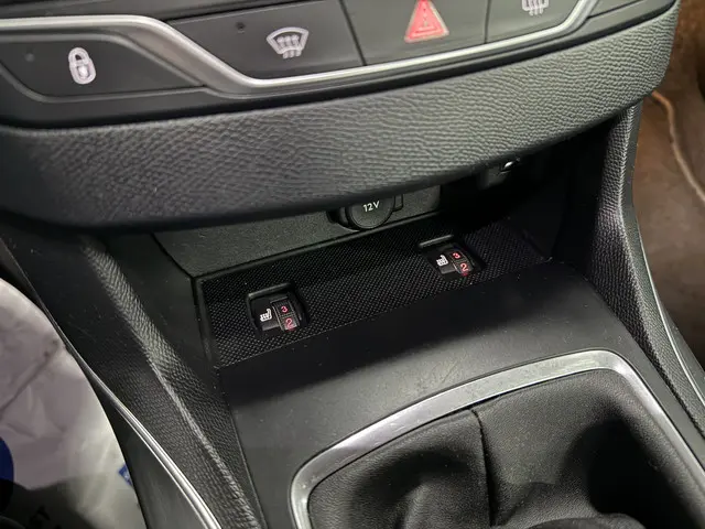 Peugeot 308 SW 1.2 PureTech Allure 2018 Benzine 14