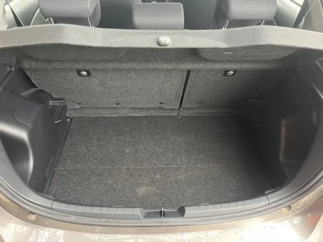 Toyota Yaris 1.5 Hybrid Active 2019 Hybride Benzine 19