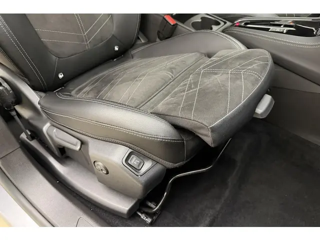 Opel Grandland 1.2 Turbo Ultimate 2024 Benzine 15