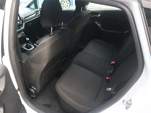 Ford Fiesta 1.0 EcoBoost Hybrid 2022 Hybride Benzine 4