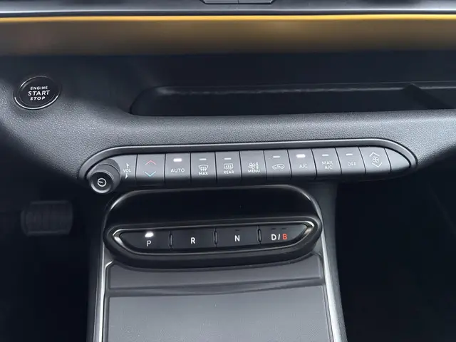 Jeep Avenger Summit 54 kWh 2023 Elektrisch 16