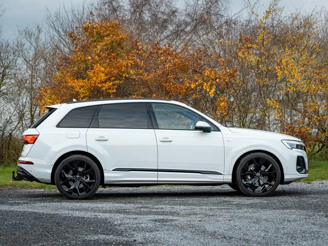 Audi Q7 55 TFSI 2025 Hybride Benzine 18