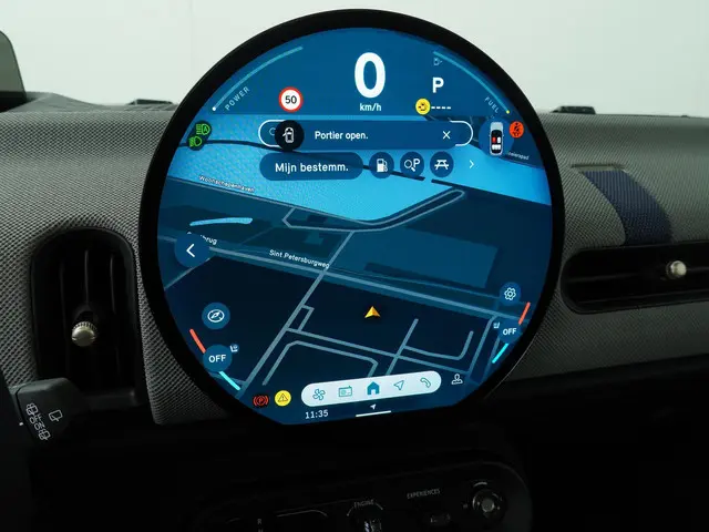 MINI 5-Deurs Cooper C Favoured L 2025 Benzine 15