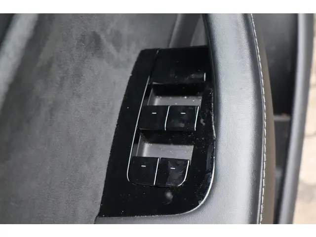 Tesla Model 3 Long Range AWD 75 kWh 2019 Elektrisch 19