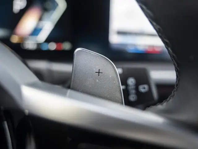 BMW 3 Serie Touring 320i 2025 Benzine 22