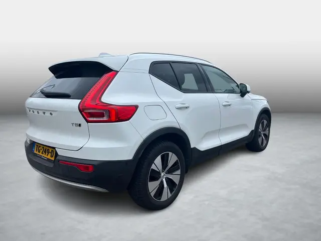 Volvo XC40 2.0 T5 AWD Intro Edition 2018 Benzine 3