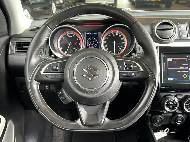Suzuki Swift 1.2 Stijl 2020 Benzine 20