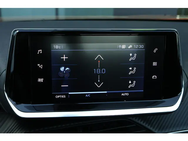Peugeot 2008 1.2 PureTech Active Pack 2023 Benzine 19