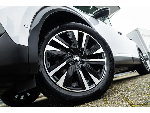 Peugeot e-2008 EV GT Première 50 kWh 2020 Elektrisch 12