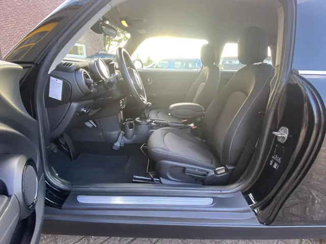 MINI Cooper Mini 1.5 Business 2015 Benzine 22