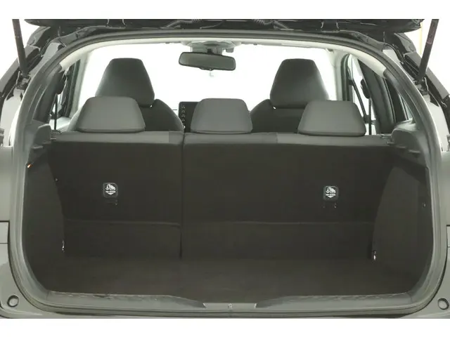 Toyota C-HR 2.0 Hybrid Dynamic 2021 Hybride Benzine 24