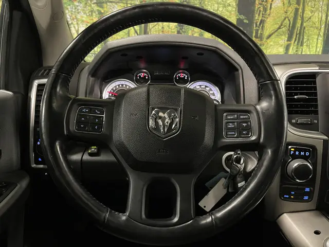 Dodge Ram 1500 5.7 V8 Crew Cab 6'4 Classic 2020 LPG/Gas 14