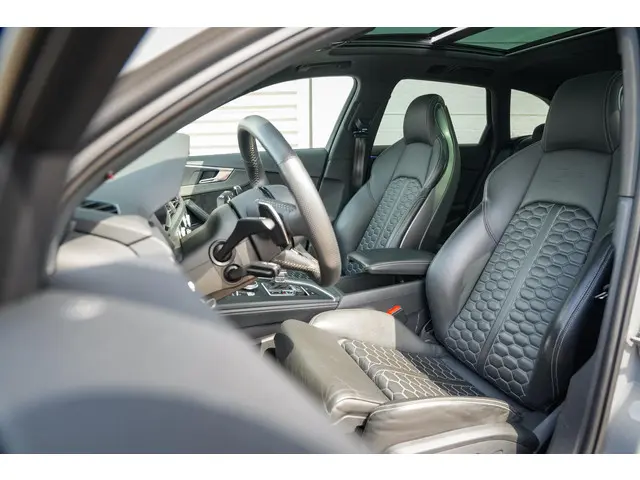 Audi RS4 A4 Avant 2.9 TFSI quattro 2018 Benzine 8