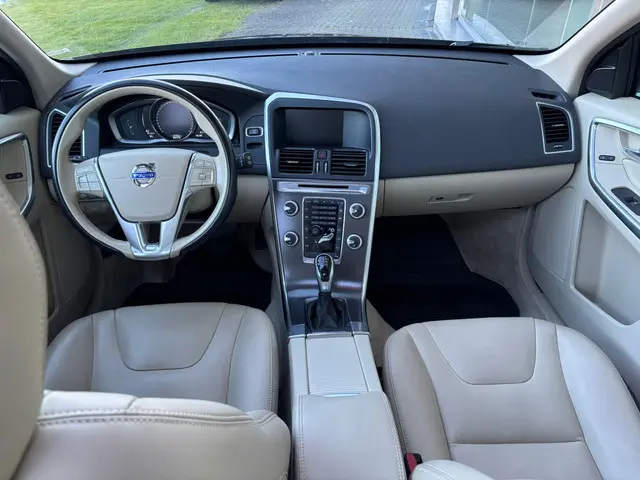 Volvo XC60 2.0 T5 FWD Summum Automaat 2015 Benzine 7