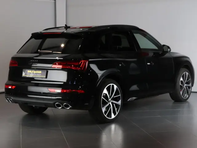 Audi SQ5 2
