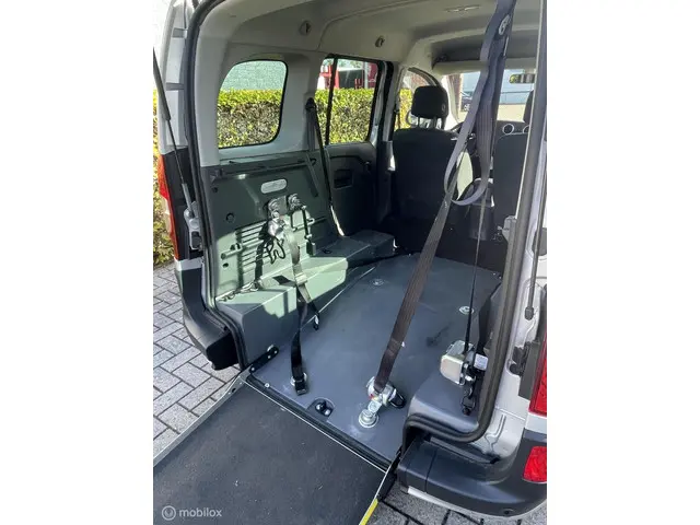 Mercedes-Benz Citan combi 112 Ambiente 2018 Benzine 8