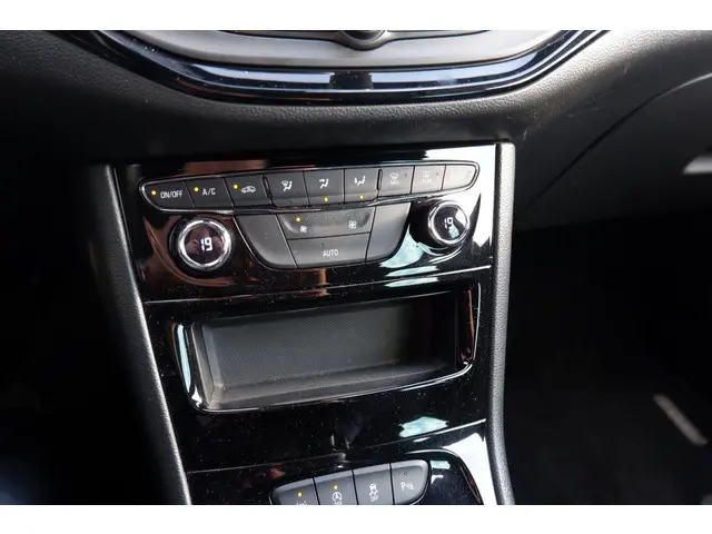 Opel Astra 1.2 Edition 2020 2020 Benzine 12