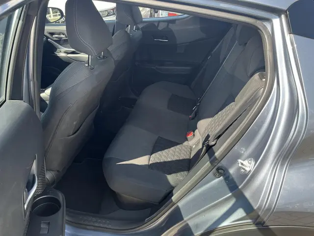 Toyota C-HR 2.0 Hybrid Dynamic 2020 Hybride Benzine 8