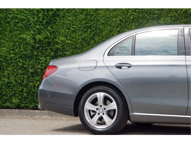 Mercedes-Benz E-Klasse E 250 Ambition 2016 Benzine 8