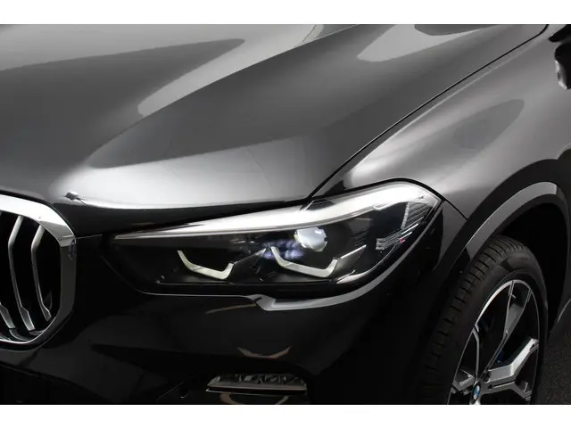 BMW X5 xDrive40i High Executive 2020 Benzine 28