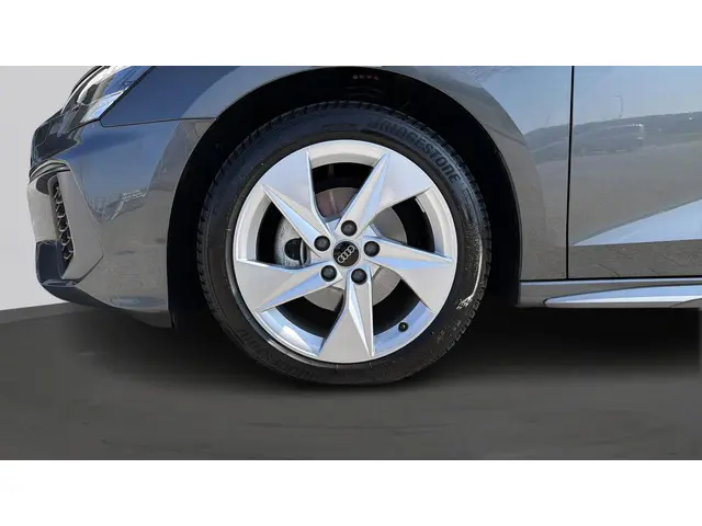 Audi A3 Limousine 30 TFSI 110Pk S Edition 2024 Benzine 13