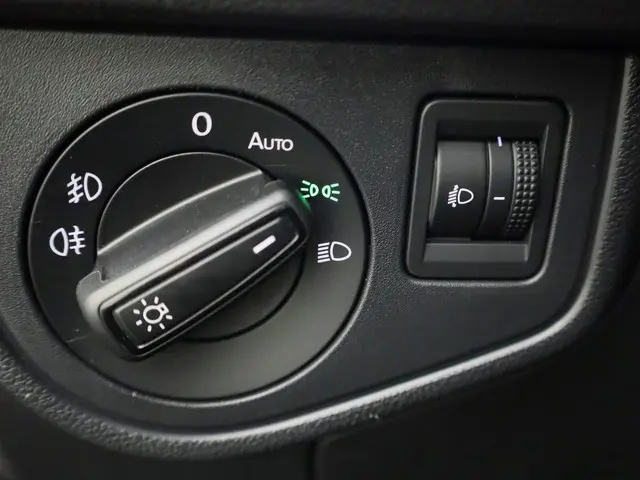 Volkswagen Polo 1.0TSI/95PK R-Line 2024 Benzine 24