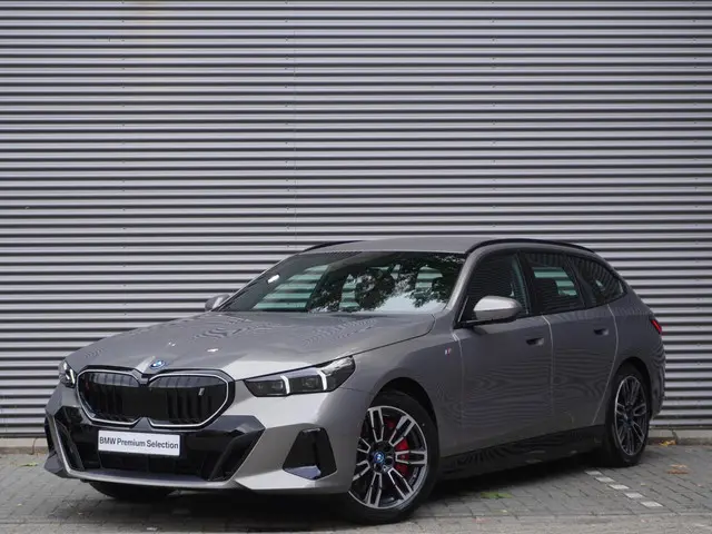 BMW i5 Touring eDrive40 2025 Elektrisch 41