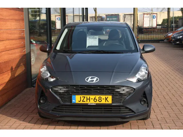 Hyundai i10 1.0 Premium 2025 Benzine 2