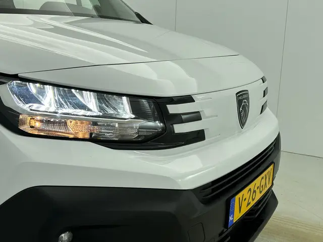 Peugeot Partner 1.5 BlueHDi 100 S&S L2 2024 Diesel 15