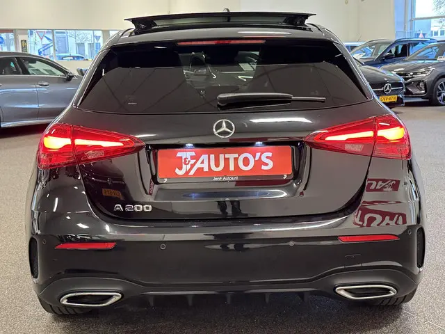 Mercedes-Benz A-Klasse 200 AMG Line 2023 Benzine 4