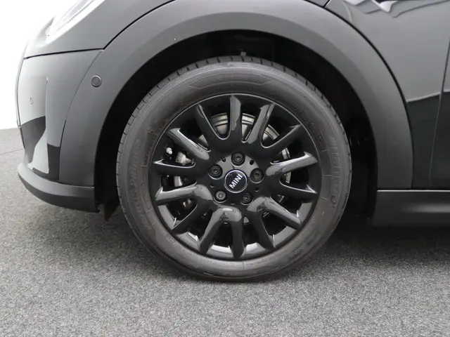MINI 3-Deurs Cooper 2024 Benzine 8