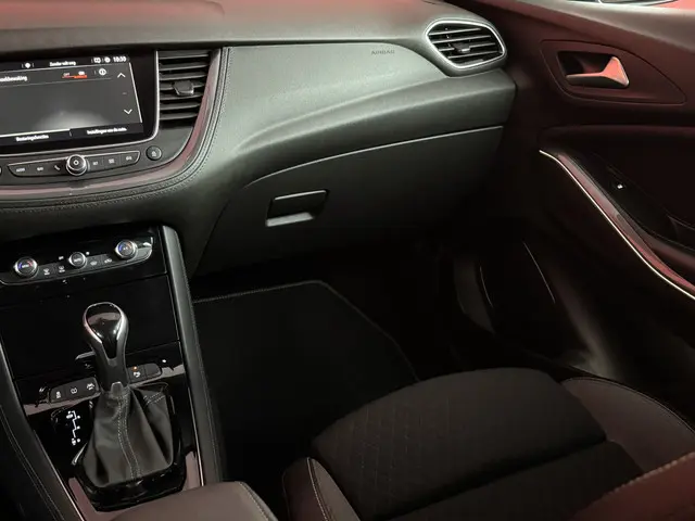 Opel Grandland X 1.2 Turbo Innovation 2019 Benzine 40