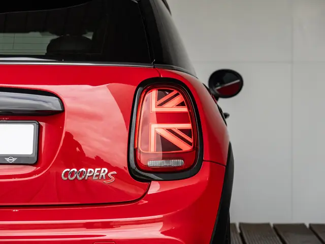 MINI 3-Deurs Cooper S Aut. 2021 Benzine 42