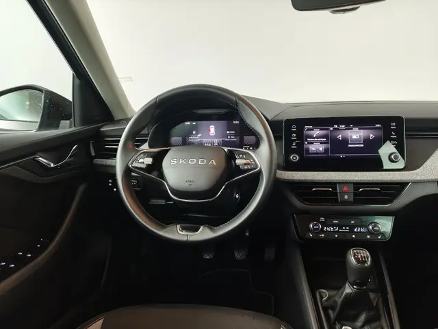 Škoda Kamiq 1.0 TSI Business Edition 2025 Benzine 10