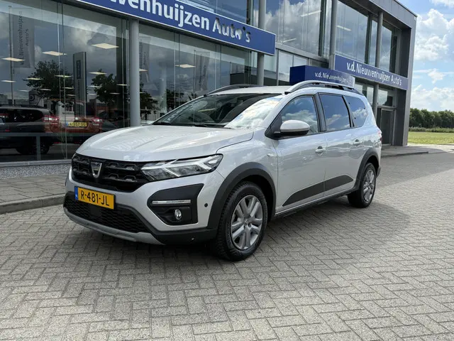 Dacia Jogger 1.0 TCe Comfort 7p. 2022 Benzine 2