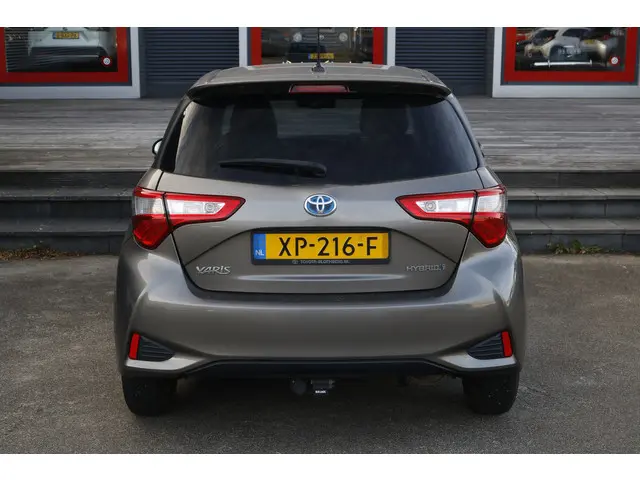Toyota Yaris 1.5 Hybrid Y20 2019 Hybride Benzine 6